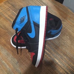 Kids jordans size 2Y